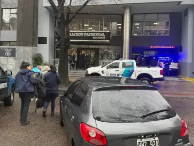 Frente del edificio en el que ocurri� la tragedia. (Foto: Polic�a de la Provincia de Buenos Aires) - web
