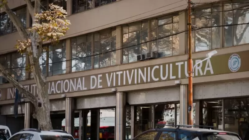 El cartel que figuraba en la puerta del INV/ Fuente: Web