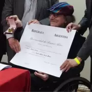 Dr. Charly Garc�a: el m�sico recibi� un especial reconocimiento