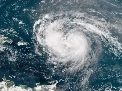 Erin recobr� vigor y preocupa su rumbo por la costa del Atl�ntico Norte.