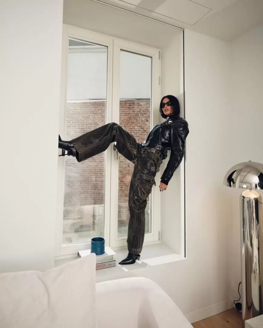 Por sus obligaciones art�sticas, Valentina tuvo que mudarse a Espa�a. All� arm� su casa so�ada.