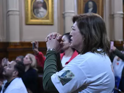 Trabajadores del Hospital Garraham estuvieron anoche en el Senado de la Naci�n.
