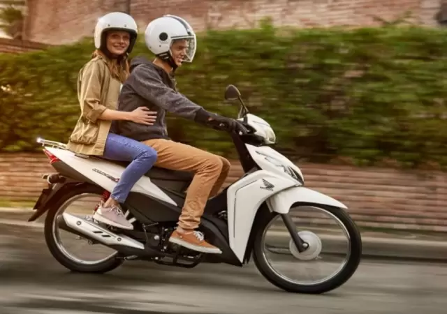Moto 110 cc.