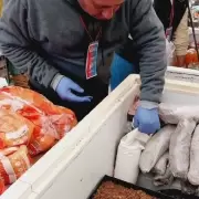 Papel higiénico en alimentos vendidos para una celebración tradicional