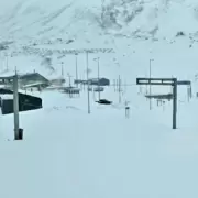 Paso Cristo Redentor cerrado por fuertes nevadas: hasta 70 cm de acumulación