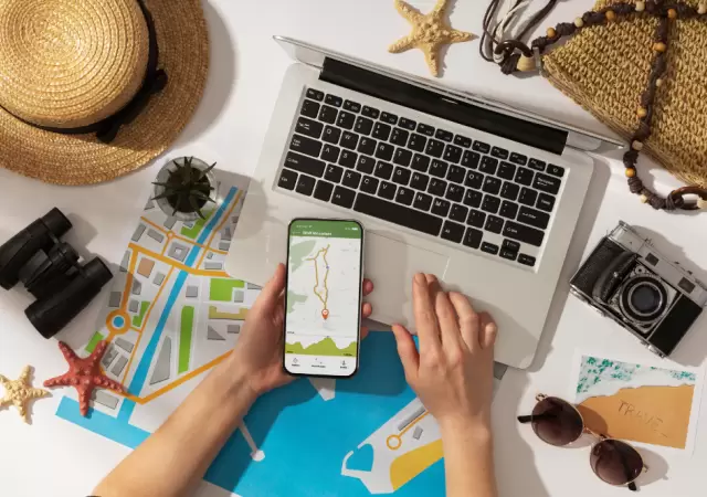 Comprar un viaje en internet o en una agencia tradicional no es lo mismo.