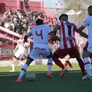 Cristian Aracena se visti� de h�roe y le dio el empate a Hurac�n ante San Mart�n