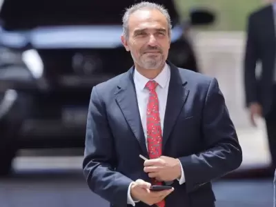 Lule Menem asegur� "la absoluta falsedad" del contenido de los audios y defendi� al Gobierno.