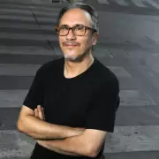 Homenaje a Marciano Cantero: música y emoción en la fuente de aguas danzantes