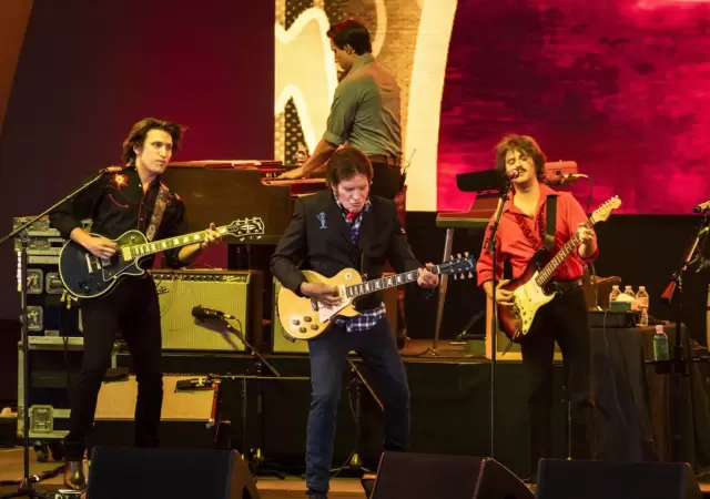 John Fogerty volvi� a grabar las celebradas canciones de Creedence