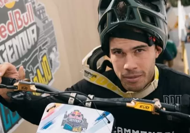 Jer�nimo P�ez, el mendocino que se hizo viral por los videos incre�bles que graba arriba de su bicicleta en entornos urbanos/ Fuente: Instagram