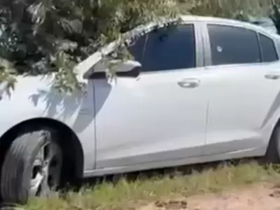 El autom�vil donde hallaron dos cuerpos. (Foto: web)