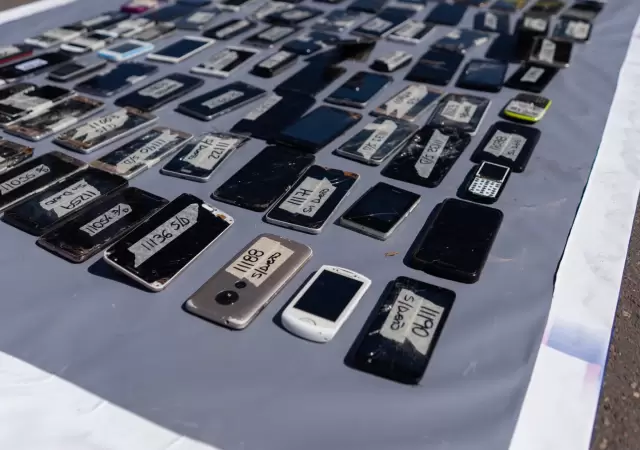 Mendoza destruy� m�s de 5.000 celulares de las c�rceles con un operativo sustentable
