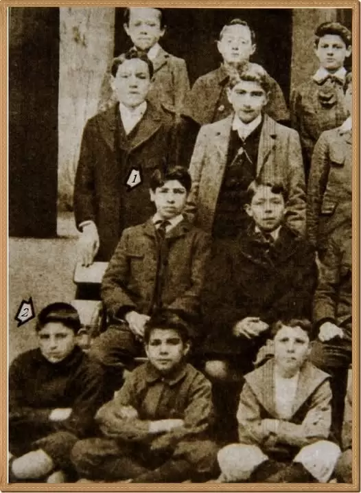 Ceferino (1) y Carlos Gardel (2) fueron compa�eros de colegio