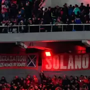 Familia argentina hincha de Independiente huyó de Chile por amenazas