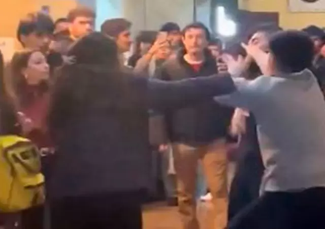 Violencia en la UBA: las brutales im�genes del choque entre libertarios y peronistas