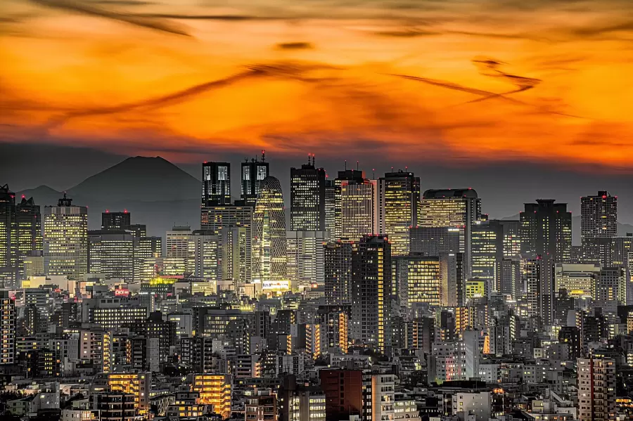 El monte Fuji se encuentra entre las prefecturas de Shizuoka y Yamanashi, en el Jap�n central, y justo al oeste de Tokio.