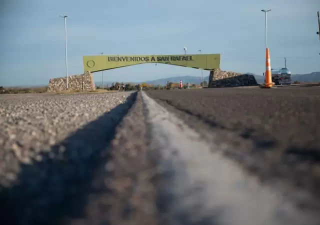 Mendoza licita la reparaci�n de la Ruta 143 con una inversi�n de USD 44 millones