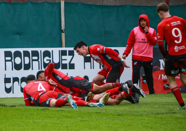 Triunfazo del Cruzado ante el l�der