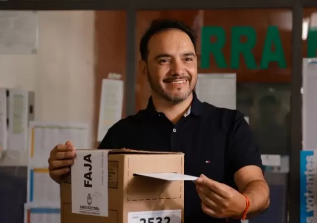 El oficialismo retuvo la gobernaci�n de la mano de Juan Pablo Vald�s