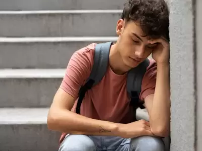 A los 18 comienzan las responsabilidades mayores, la autoexigencia y la competitividad laboral. Motivos para deprimirse.