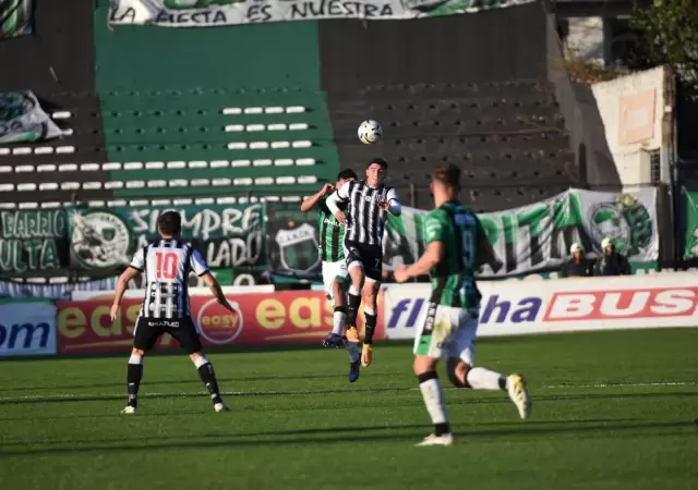 Gimnasia de Mendoza se trajo una igualdad de Mataderos