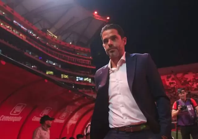 Fernando Gago es cuestionado en Mxico