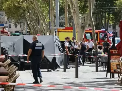 Un joven tunecino empez� su vor�gine de locura en un hotel y continu� por las calles de la tur�stica ciudad.