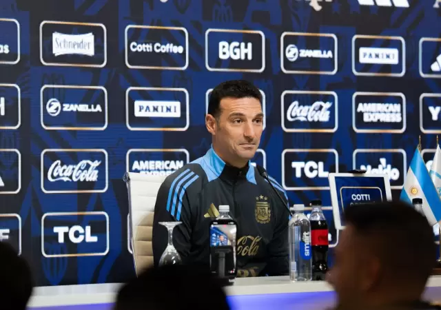 Scaloni habl� sobre el �ltimo partido de Messi en Argentina.