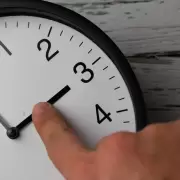 Cambio de huso horario: advierten sobre riesgos para ni�os, adolescentes y  neurodivergentes