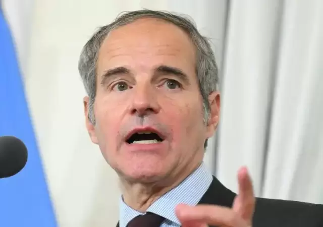 El argentino, que est� al frente del OIEA, exige la reanudaci�n de las inspecciones a los establecimientos nucleares persas.