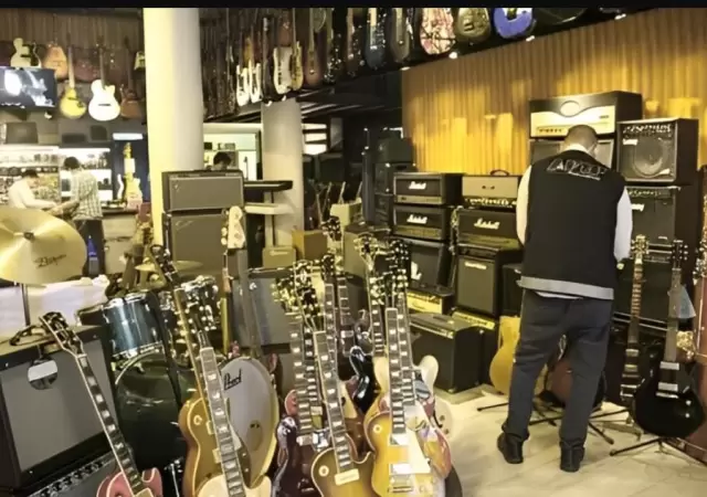 Banco Ciudad remata guitarras en Mendoza: modelos Fender y ESP desde $250.000