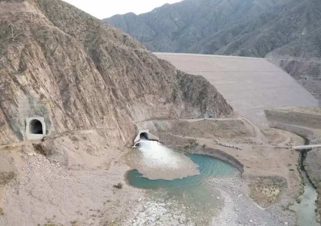 Dique Potrerillos.