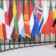 26 naciones prometieron "estar presentes en tierra, mar o aire" para proteger a Ucrania