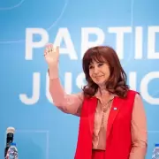 Cristina Kirchner lanzó un fuerte mensaje Contra Milei: "Cobarde, caradura y ridículo"