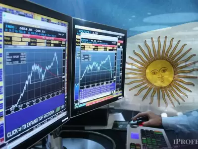 "Cada vez que hay elecciones es como si se jugara al todo o nada, donde todo puede cambiar de la noche a la ma�ana" (F. Galante)