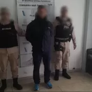 Fue detenido por un hecho ins�lito cuando estaba en la cola de un banco