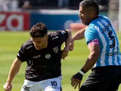 El Lobo meti� un triunfazo