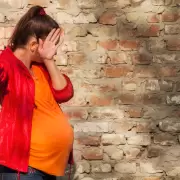 Ser madre sin perder la pareja: claves para la nueva intimidad en el posparto