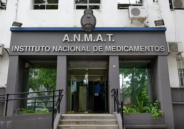 La ANMAT, junto con el Instituto Nacional de Medicamentos y el propio Ministerio de Salud, est�n en el ojo de la tormenta.