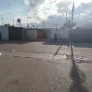 Dolor en Guaymall�n: una moto perdi� el control, derrumb� una pared y mat� a una nena