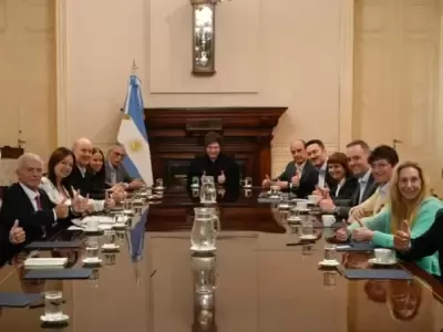 El Presidente y todos los ministros./