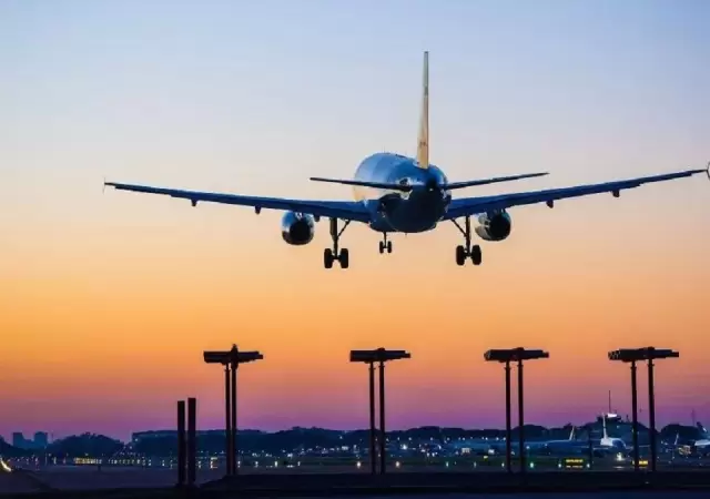 El pa�s registr� un aumento interanual del 8,3% en el segmento dom�stico y un 14% en el internacional.