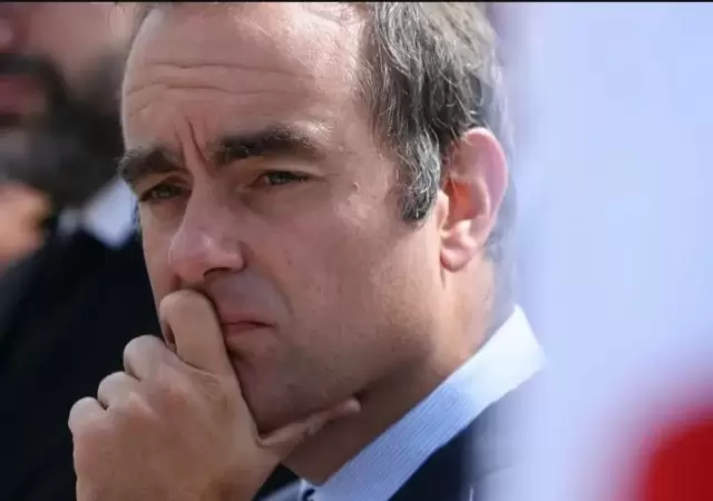 El nuevo primer ministro tendr� el dif�cil desaf�o de lograr un acuerdo presupuestario.