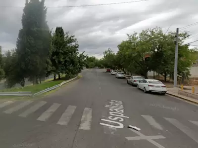 El cruce de las calles donde ocurri� el accidente.