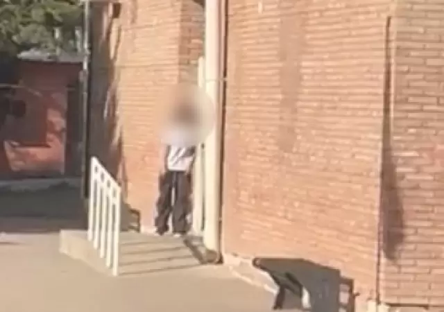 Menor entr� armada en una escuela/ Fuente: Captura de Pantalla
