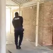 Tras cinco horas, la alumna entreg� el arma: cronolog�a del caso en La Paz