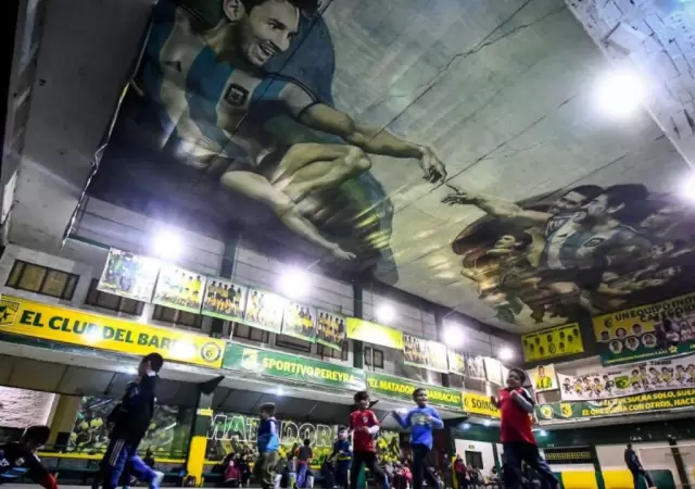 Los clubes de barrio ya pueden revalidad los subsidios el�ctricos.