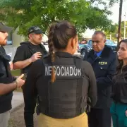 El futuro de la ni�a atrincherada en Mendoza y la vuelta a clases tras el ataque armado
