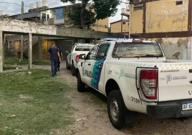 La Polic�a bonaerense realiza procedimientos en busca de los motochorros fugados. (Foto: gentileza Cr�nica)